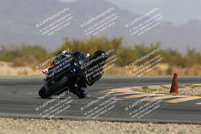 media/Apr-10-2022-SoCal Trackdays (Sun) [[f104b12566]]/Turn 15 (145pm)/